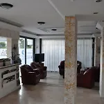 ホテル Alanya Rose マフムトラール